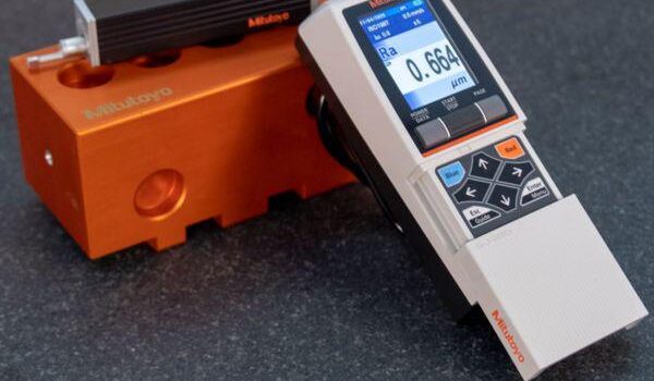 Mitutoyo 178-562-11D Skidded Surface Roughness Tester: The Right Tool for Precise Surface Profiling